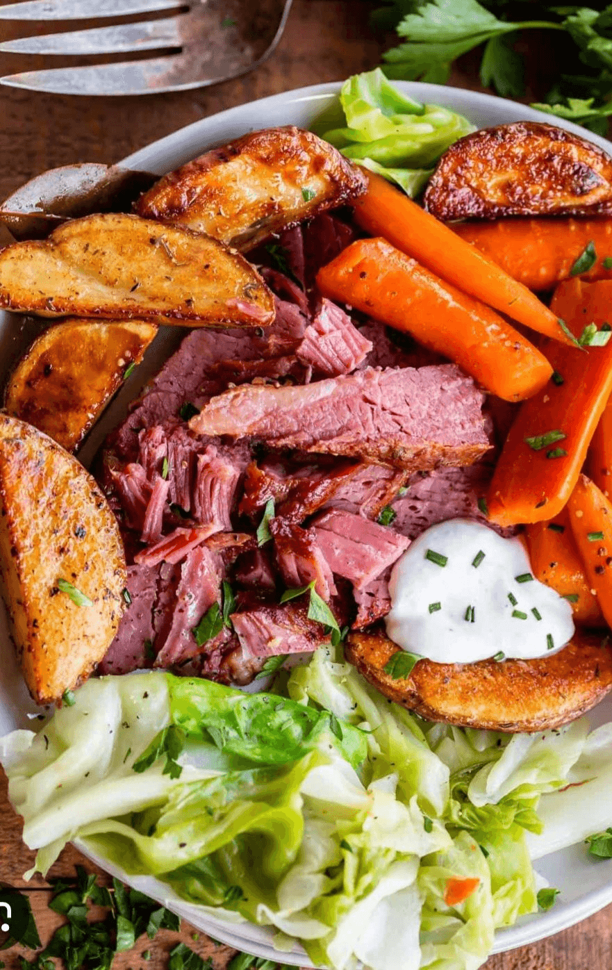 Corned beef and cabbage pub plate at Pearly Baker's